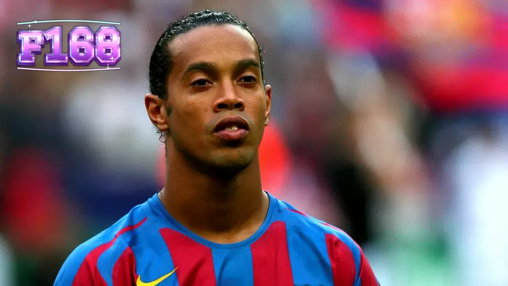 Ronaldinho trong trò chơi Avinho R10